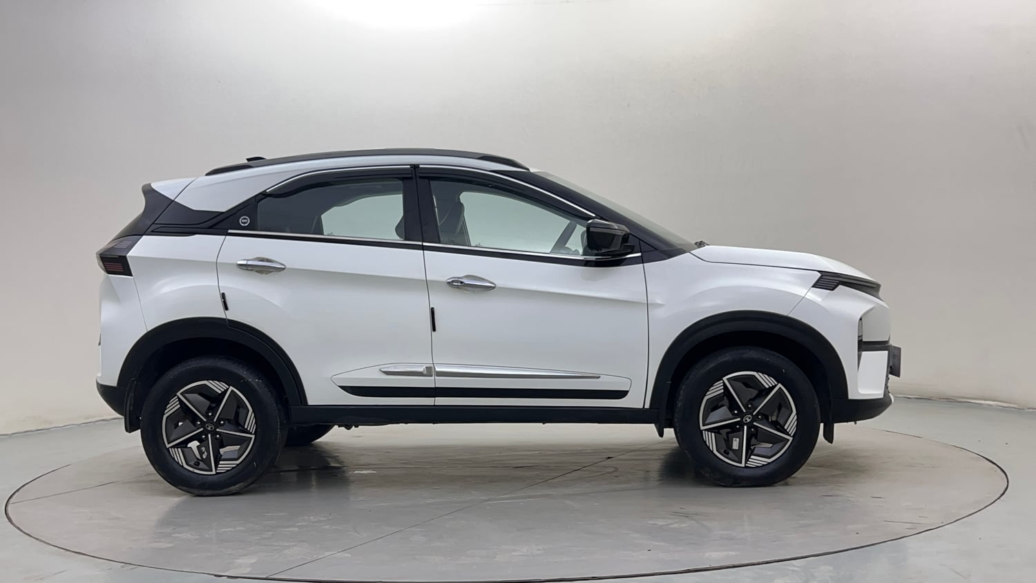 Used 2024 Tata Nexon Creative Plus S 1.2 Revotron Petrol 7DCA Petrol Automatic exterior RIGHT SIDE VIEW