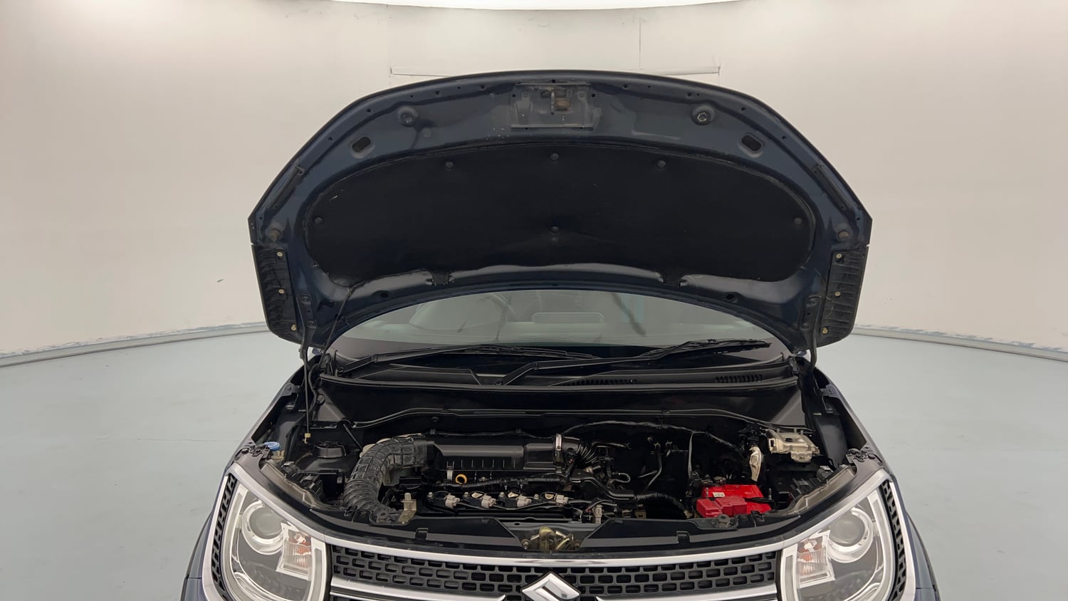 Used 2019 Maruti Suzuki Ignis Alpha 1.2 MT Petrol Manual engine ENGINE & BONNET OPEN FRONT VIEW