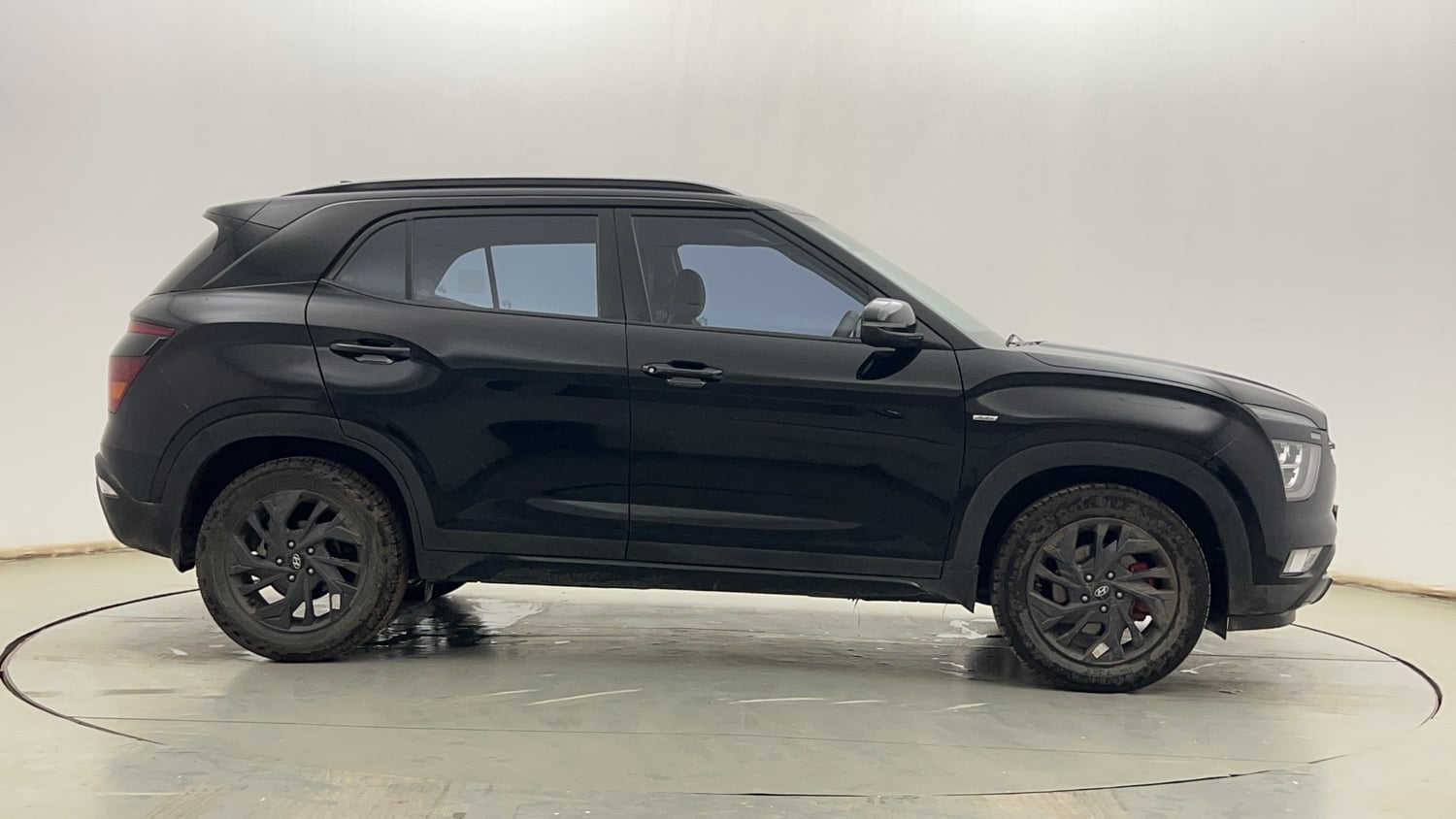 Used 2023 Hyundai Creta SX (O) 1.5 Diesel Automatic knight Diesel Automatic exterior RIGHT SIDE VIEW