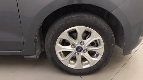 Used 2018 Ford Figo Aspire Titanium1.5 TDCi Diesel Manual tyres RIGHT FRONT TYRE RIM VIEW