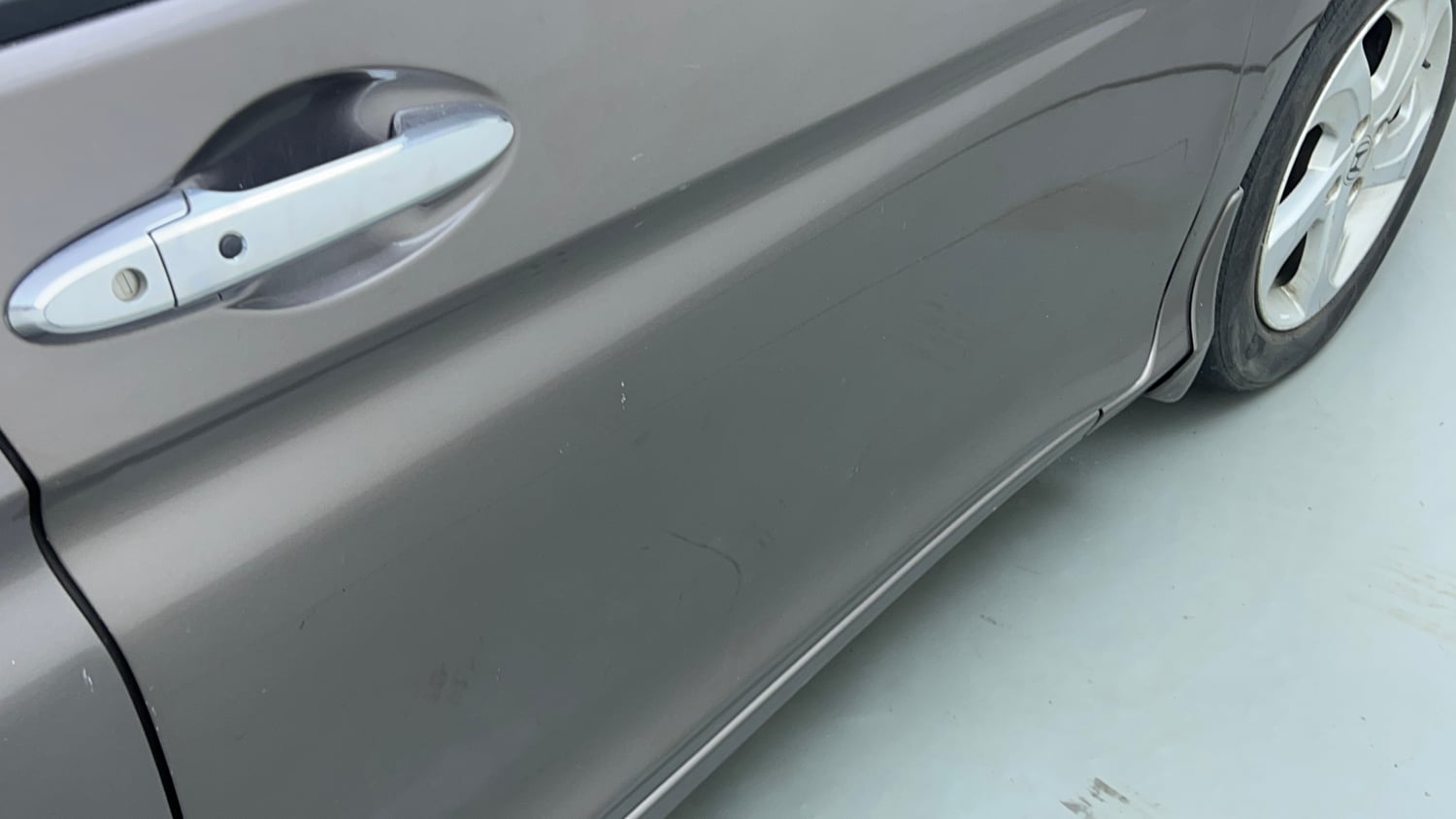 Used 2016 Honda City VX CVT Petrol Automatic dents MINOR SCRATCH