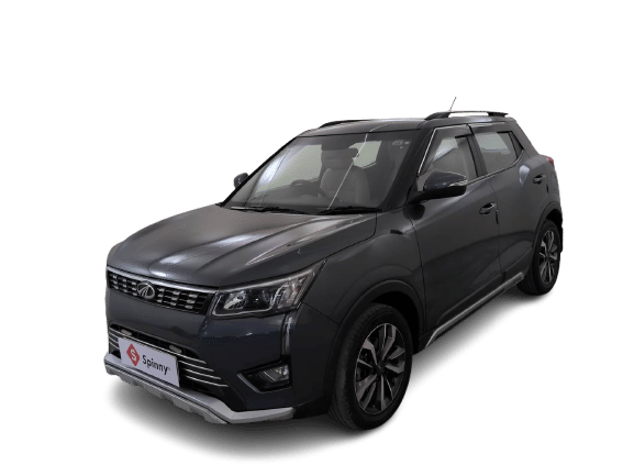 Used 2022 Mahindra XUV 300 W8 (O) 1.2 Petrol Petrol Manual Image