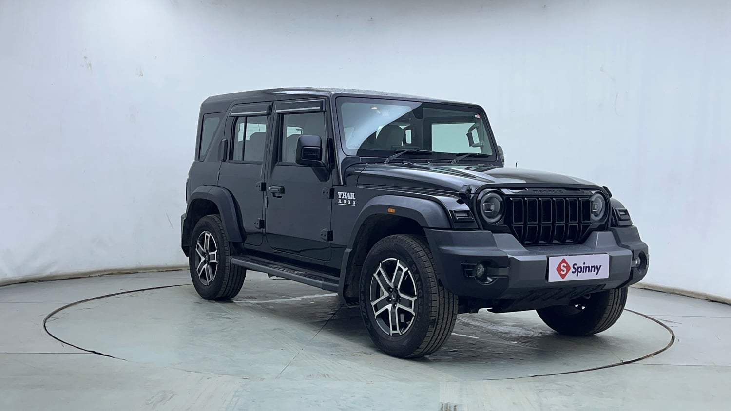 Used 2026 Mahindra Thar Roxx MX5 Petrol AT 2WD Petrol Automatic exterior RIGHT FRONT CORNER VIEW