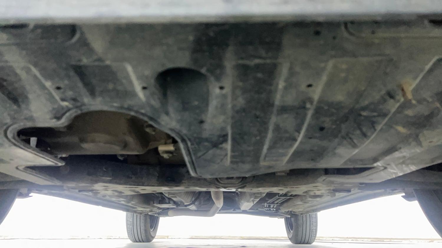 Used 2021 Kia Sonet HTX 1.5 Diesel Manual extra FRONT LEFT UNDERBODY VIEW