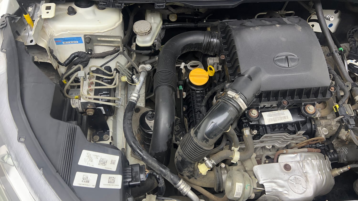 Used 2021 Tata Nexon XM (S) Petrol Manual engine ENGINE RIGHT SIDE VIEW