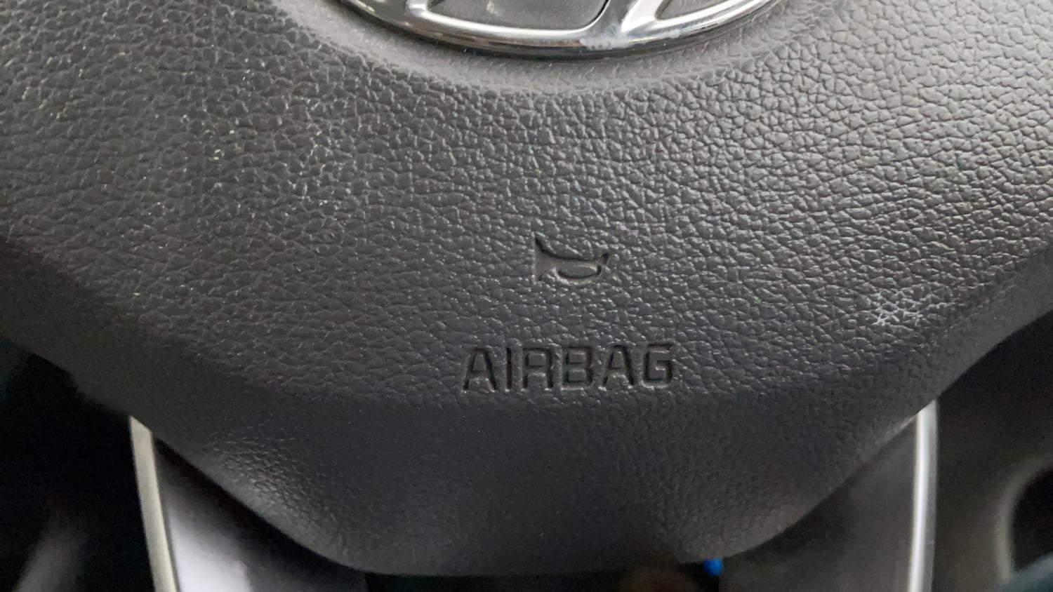 Used 2020 Hyundai Grand i10 Nios Sportz 1.2 Kappa VTVT Petrol Manual top_features Airbags
