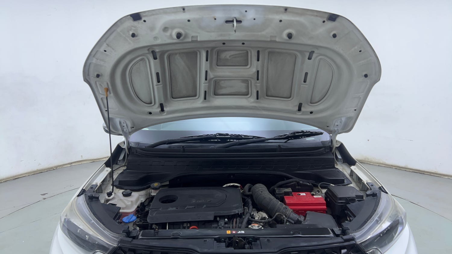 Used 2021 Kia Sonet HTX 1.5 Diesel Manual engine ENGINE & BONNET OPEN FRONT VIEW