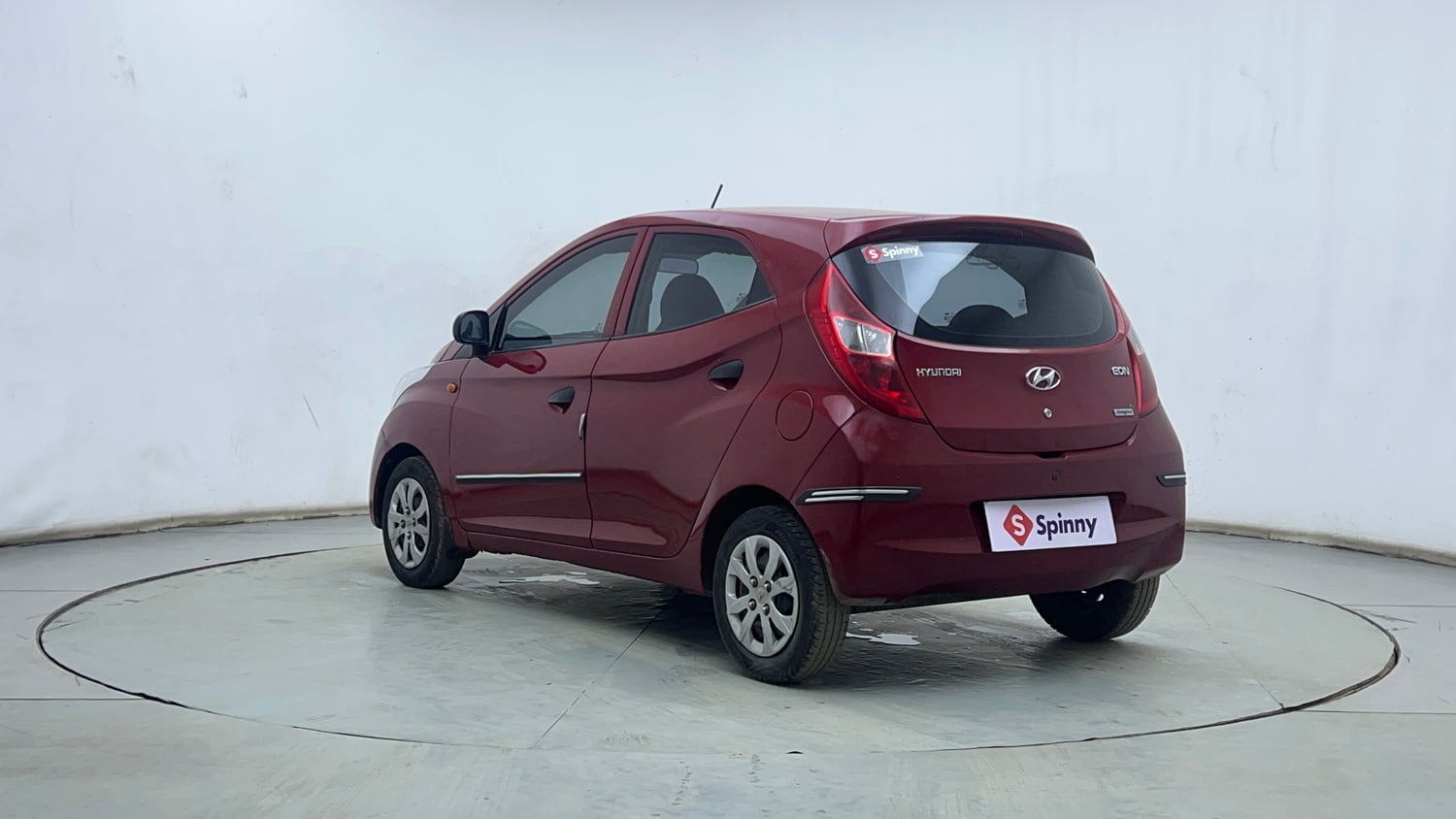 Used 2016 Hyundai Eon Magna + Petrol Manual exterior LEFT REAR CORNER VIEW
