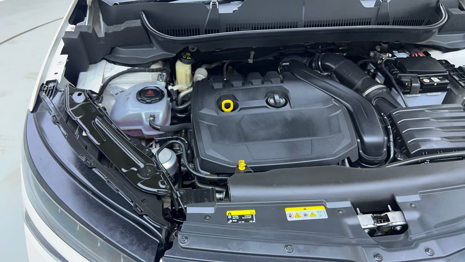 Used 2022 Skoda Kushaq Style 1.5L TSI DSG (6 Airbags) Petrol Automatic engine ENGINE RIGHT SIDE VIEW