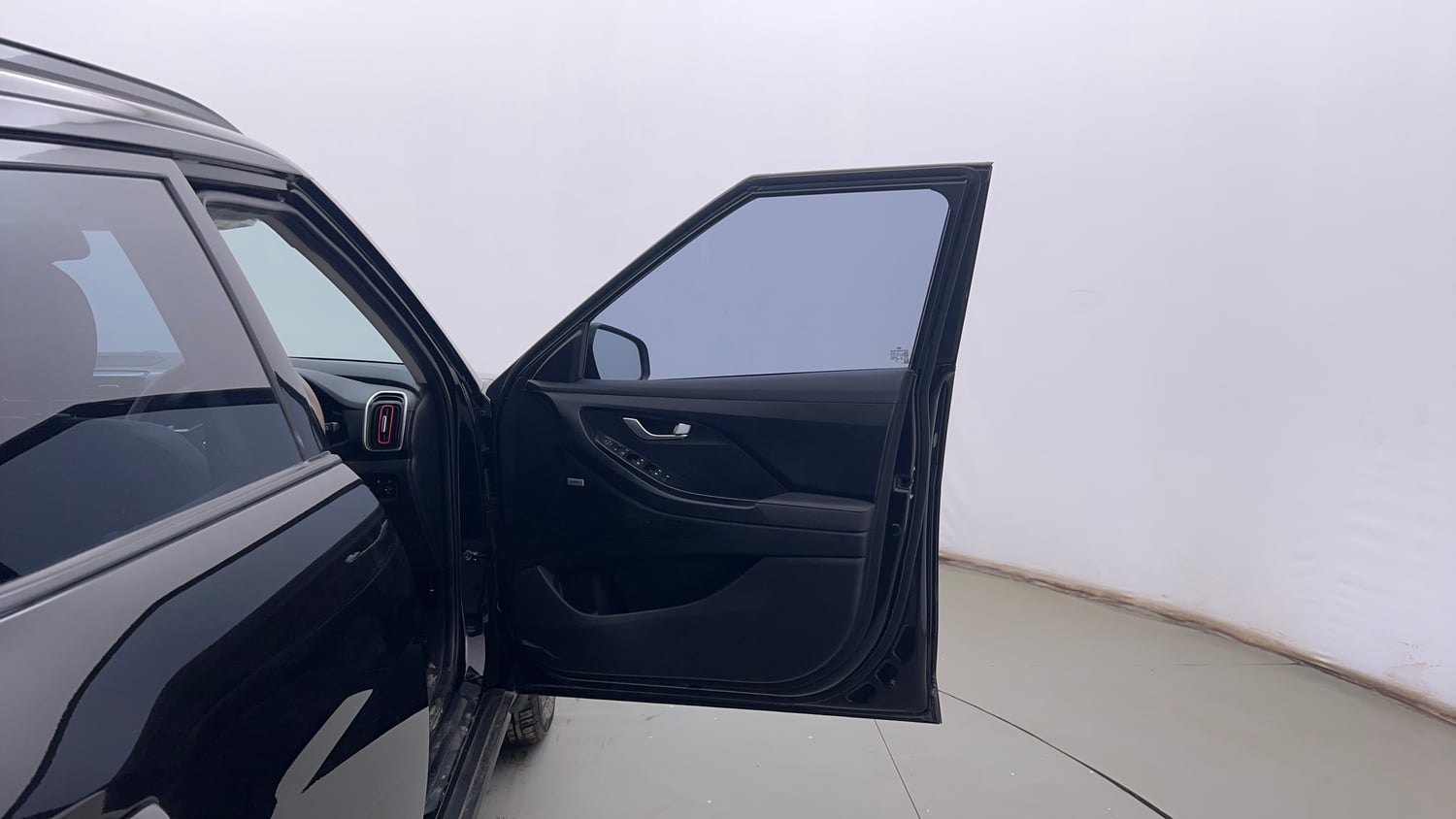 Used 2023 Hyundai Creta SX (O) 1.5 Diesel Automatic knight Diesel Automatic interior RIGHT FRONT DOOR OPEN VIEW