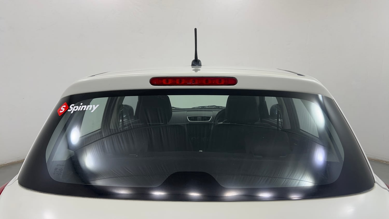 Used 2014 Maruti Suzuki Swift VXi Petrol Manual exterior BACK WINDSHIELD VIEW