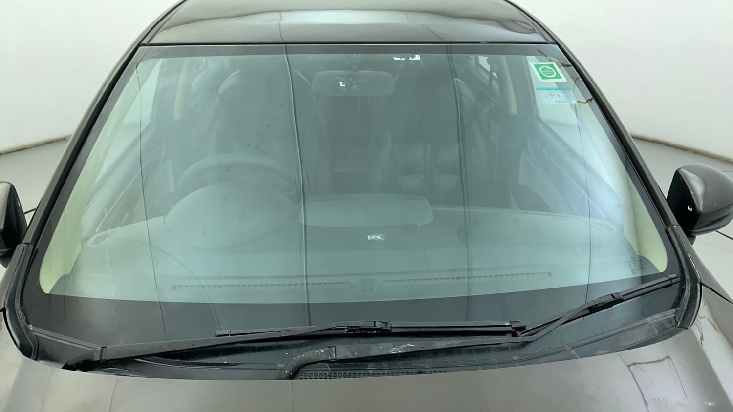 Used 2023 Honda Amaze VX MT 1.2 Petrol Petrol Manual exterior FRONT WINDSHIELD VIEW