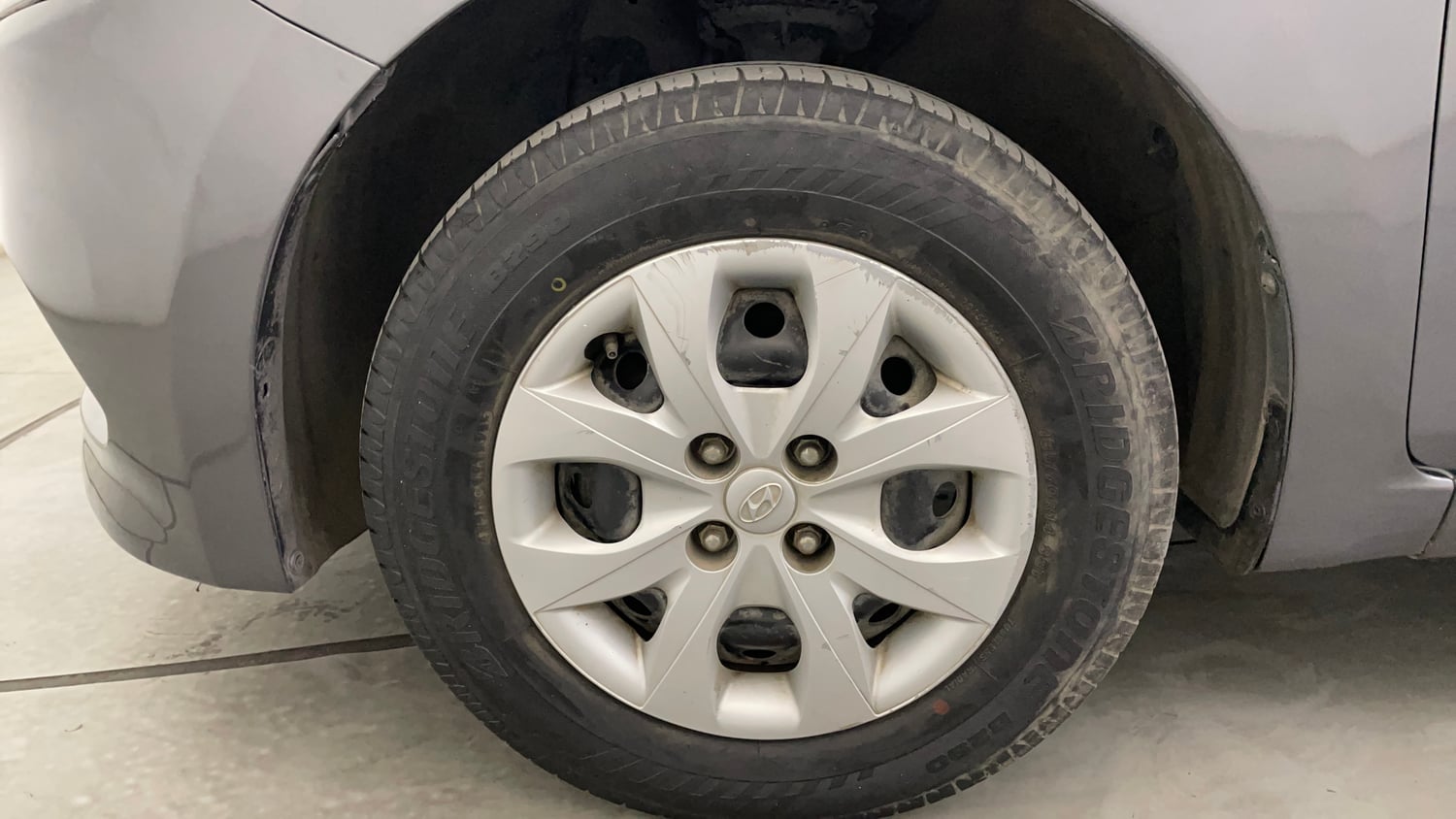 Used 2017 Hyundai Elite i20 Sportz 1.2 Petrol Manual tyres LEFT FRONT TYRE RIM VIEW