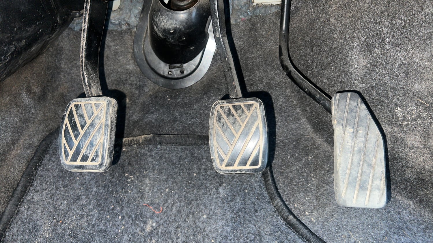 Used 2012 Maruti Suzuki Wagon R LXi Petrol Manual interior PEDALS VIEW