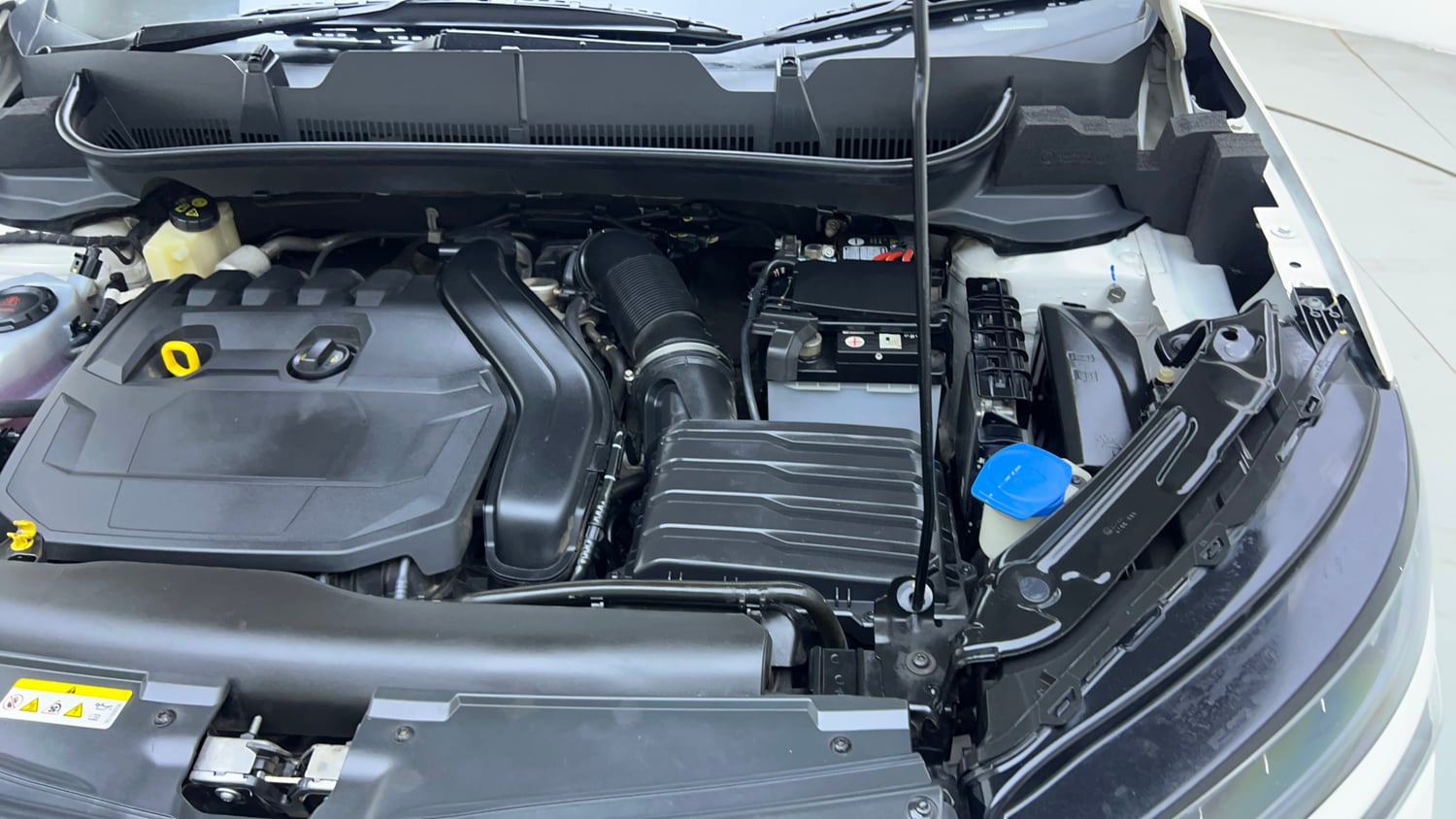 Used 2022 Skoda Kushaq Style 1.5L TSI DSG (6 Airbags) Petrol Automatic engine ENGINE LEFT SIDE VIEW