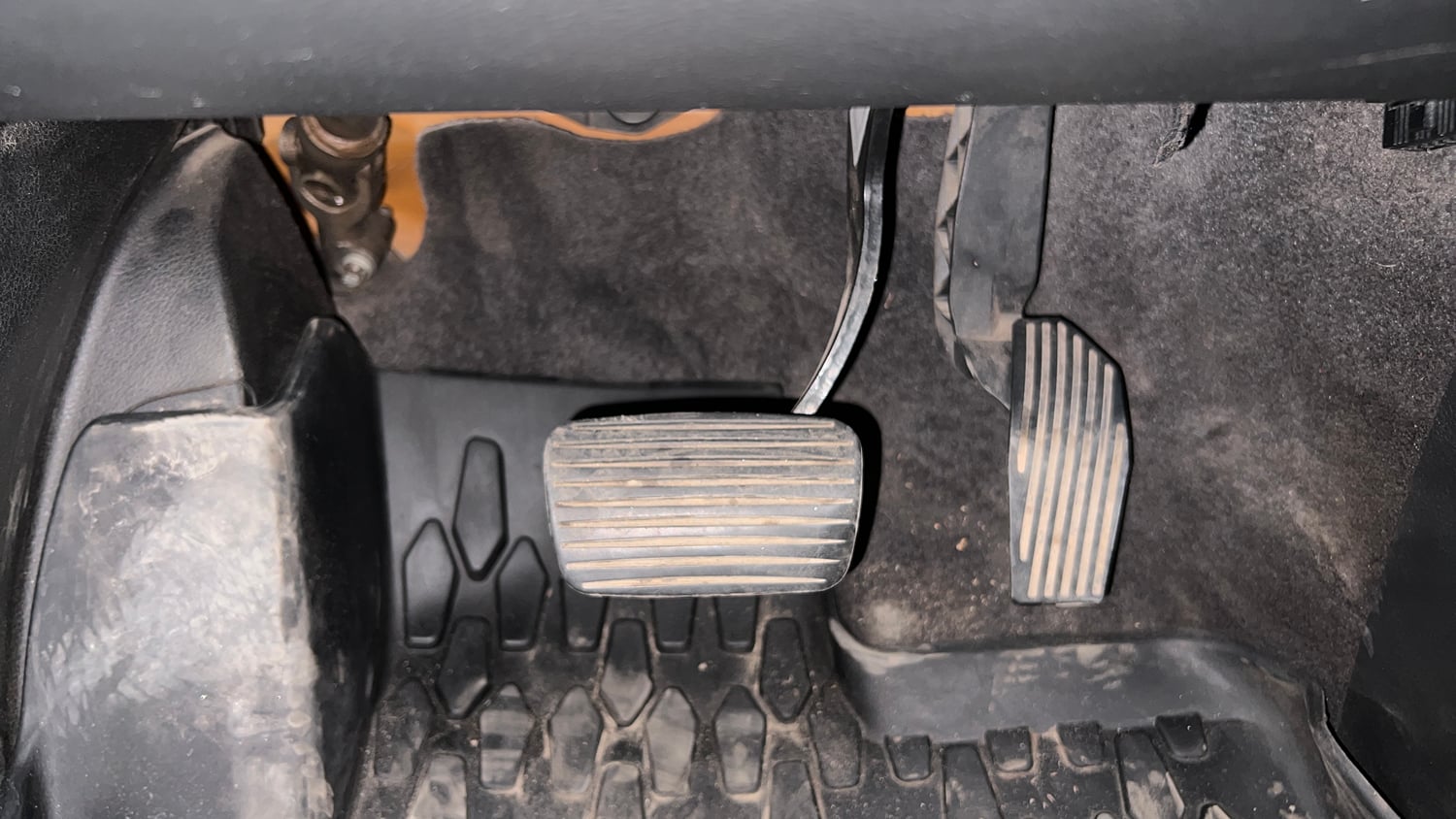 Used 2022 Jeep Compass Model S (O) Diesel 4x4 AT Diesel Automatic interior PEDALS VIEW