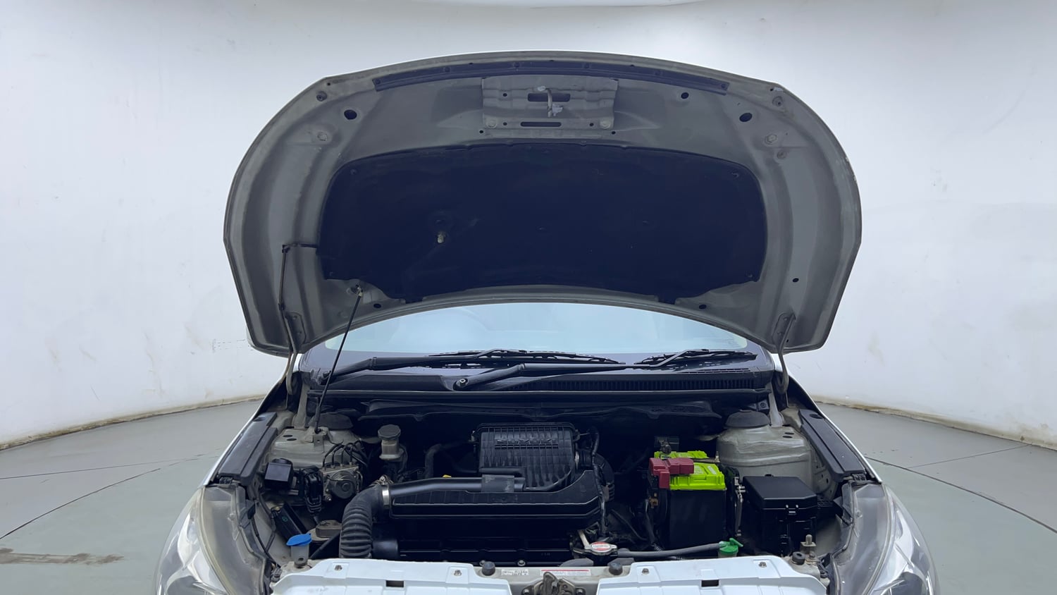 Used 2018 Maruti Suzuki Ciaz Alpha 1.4 AT Petrol Automatic engine ENGINE & BONNET OPEN FRONT VIEW