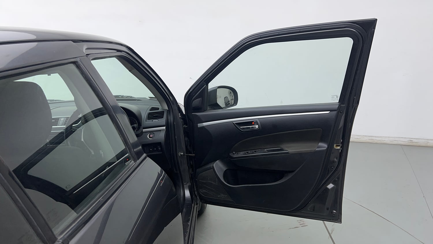 Used 2015 Maruti Suzuki Swift ZXi Petrol Manual interior RIGHT FRONT DOOR OPEN VIEW
