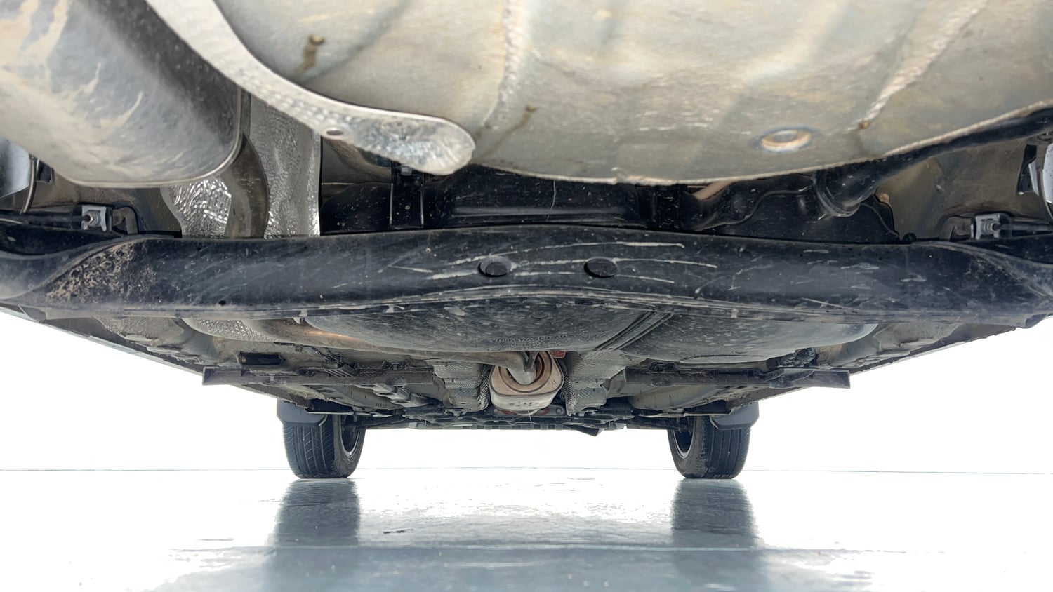 Used 2025 Skoda Kylaq Prestige AT Petrol Automatic extra REAR UNDERBODY VIEW (TAKEN FROM REAR)