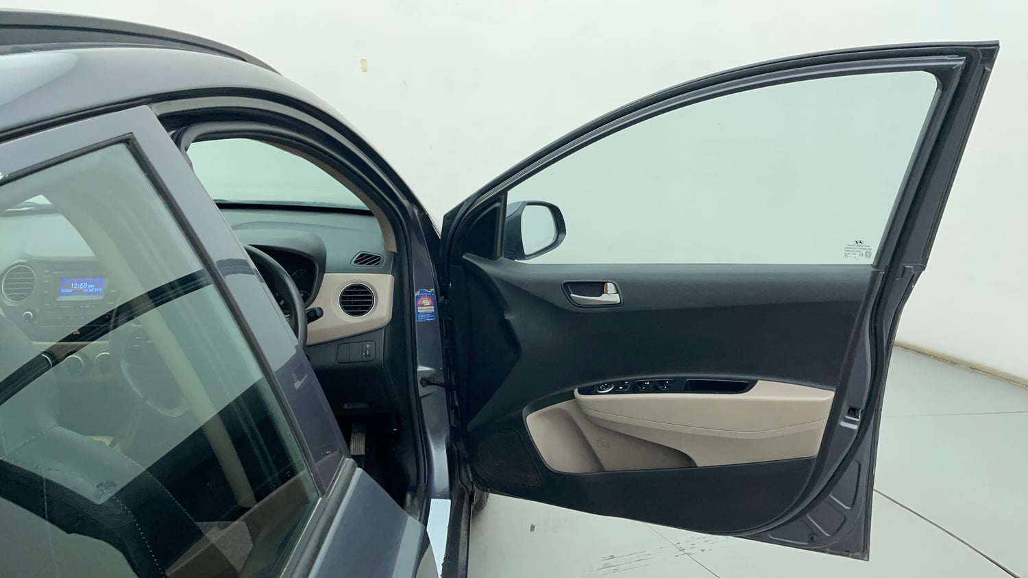 Used 2015 Hyundai Grand i10 Sportz 1.2 Kappa VTVT Petrol Manual interior RIGHT FRONT DOOR OPEN VIEW