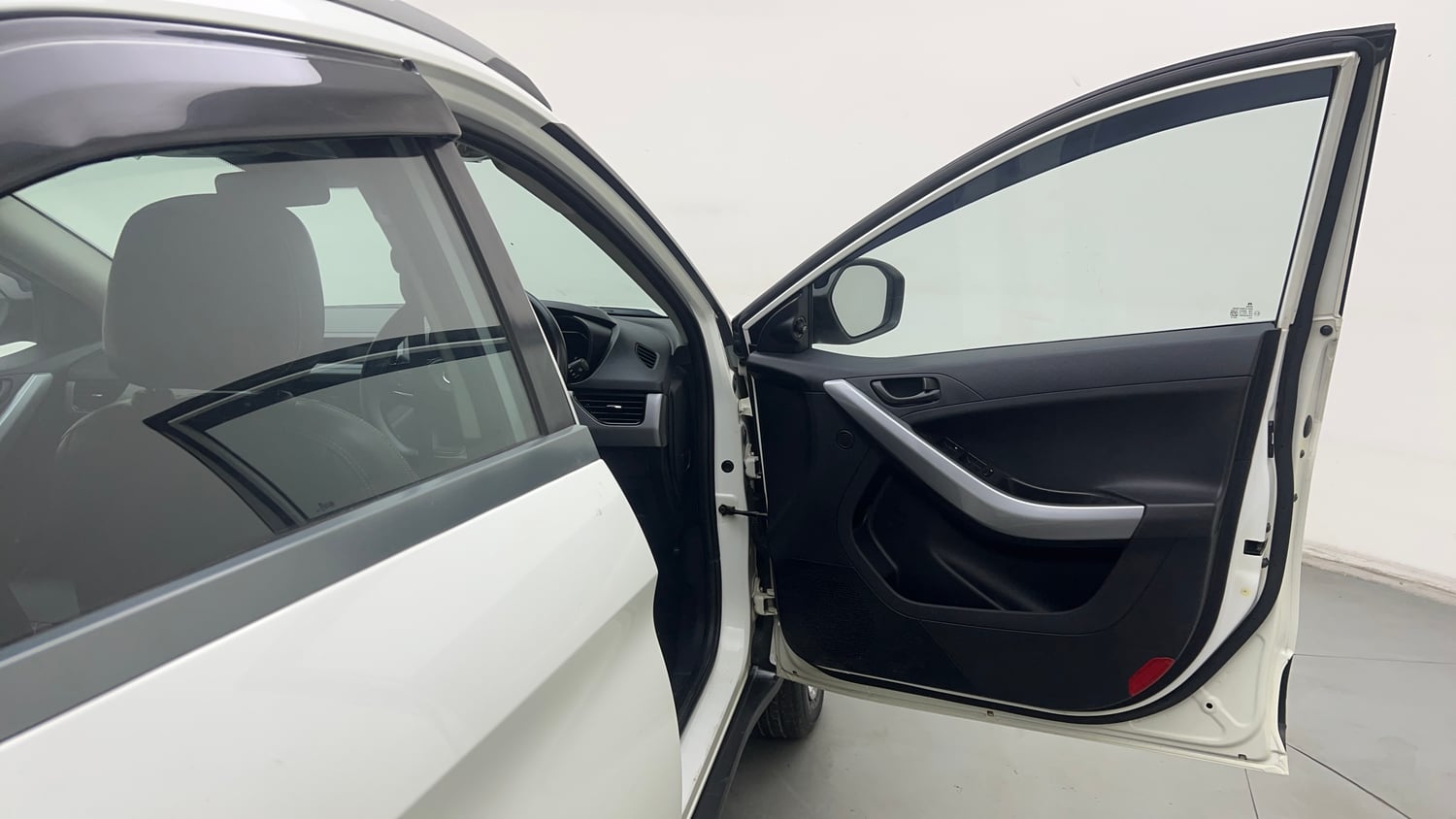 Used 2021 Tata Nexon XM (S) Petrol Manual interior RIGHT FRONT DOOR OPEN VIEW