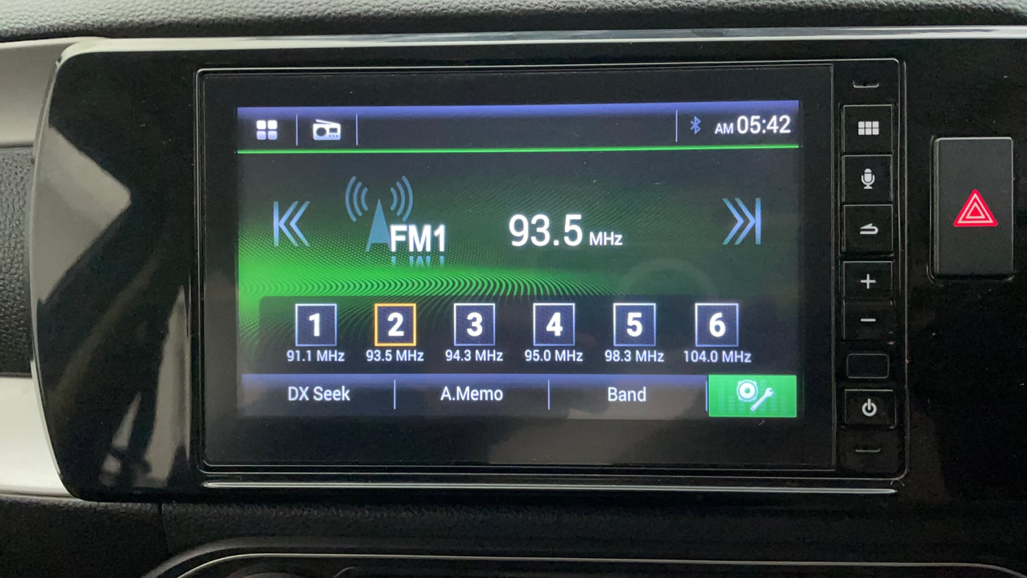 Used 2023 Honda Amaze VX MT 1.2 Petrol Petrol Manual top_features Integrated (in-dash) music system