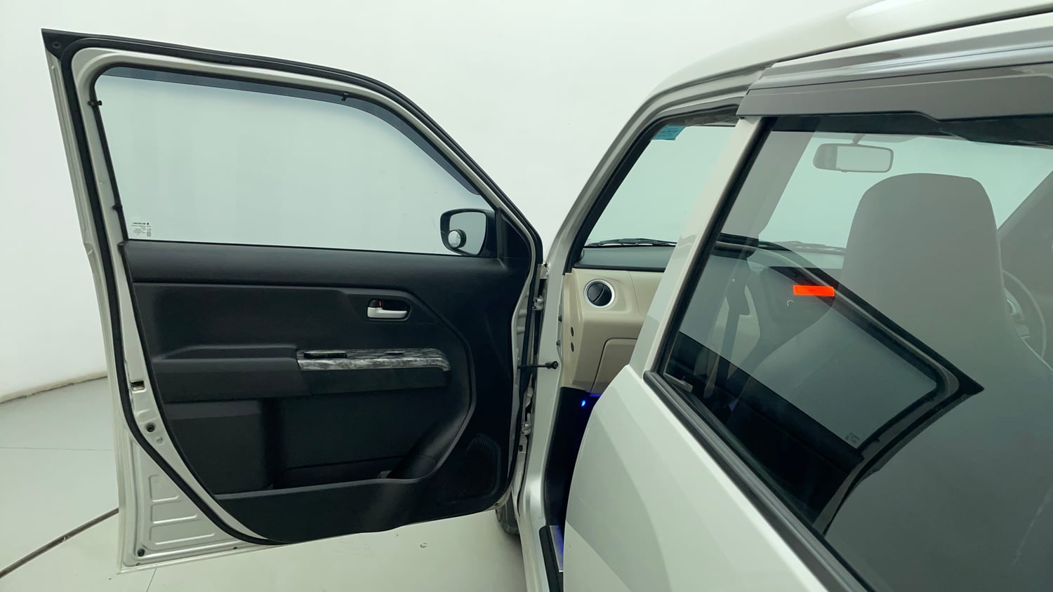 Used 2022 Maruti Suzuki Wagon R VXi (O) 1.2 Petrol Manual interior LEFT FRONT DOOR OPEN VIEW