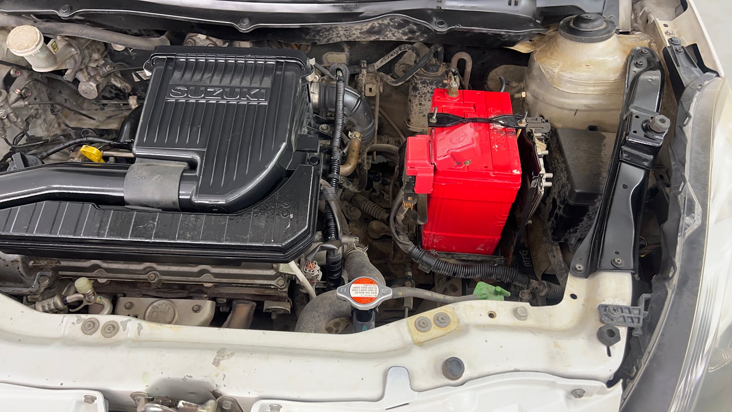 Used 2014 Maruti Suzuki Swift VXi Petrol Manual engine ENGINE LEFT SIDE VIEW