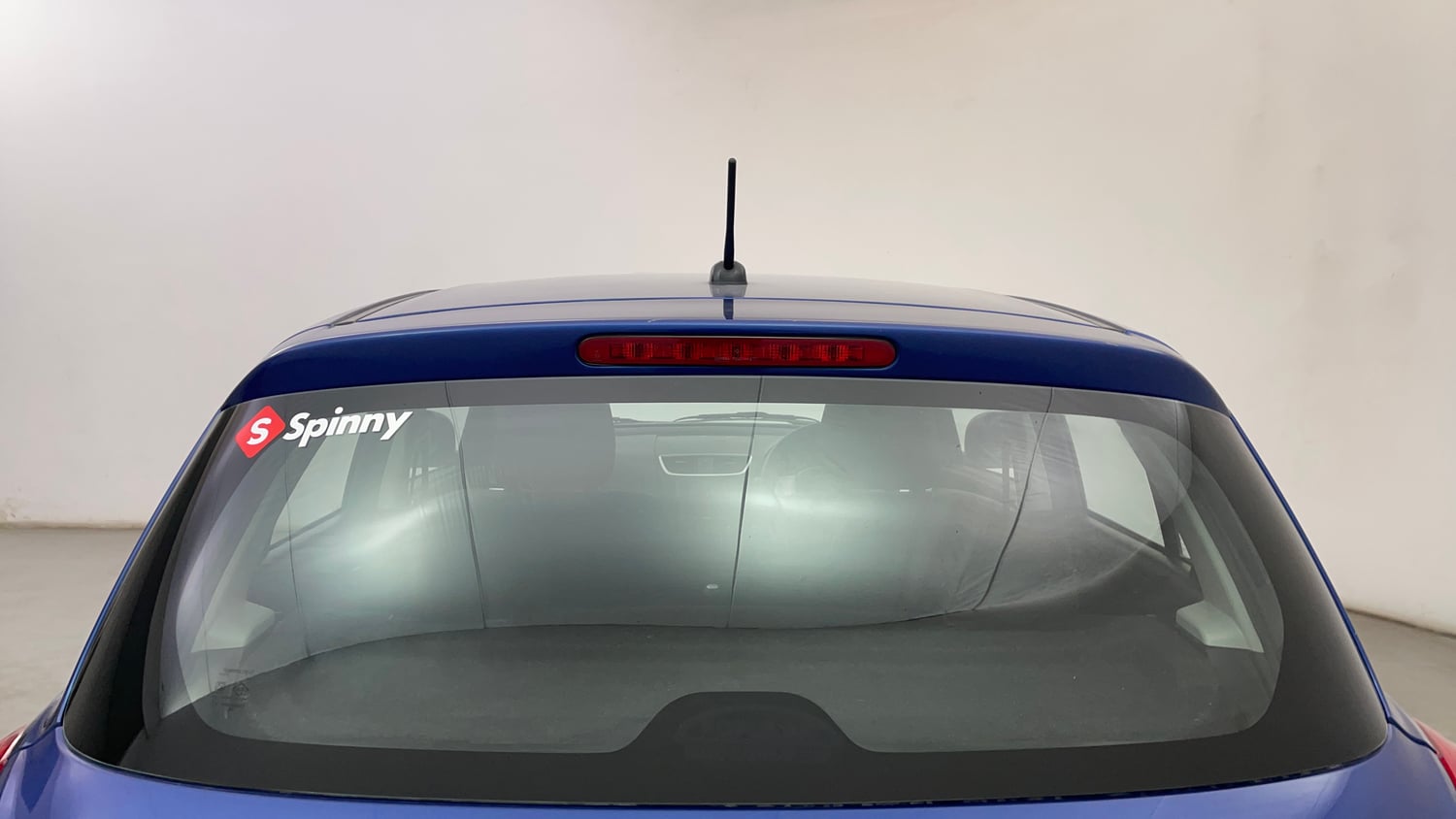 Used 2014 Maruti Suzuki Swift VXi Petrol Manual exterior BACK WINDSHIELD VIEW