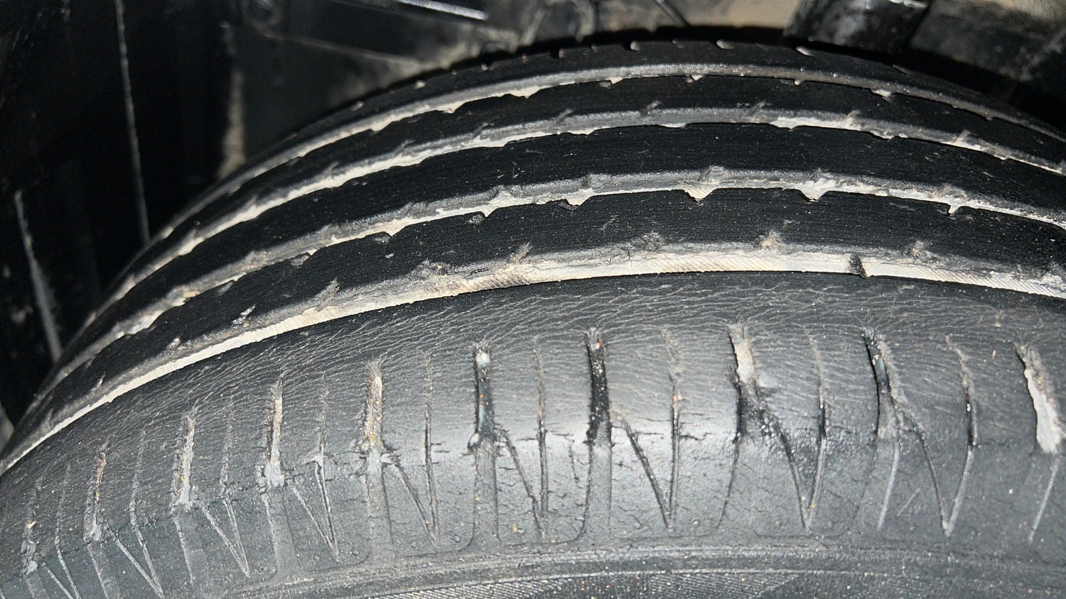 Used 2021 Toyota Urban Cruiser Premium Grade AT Petrol Automatic tyres LEFT FRONT TYRE TREAD VIEW
