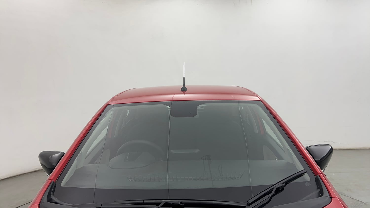 Used 2022 Tata Altroz XZ Diesel Diesel Manual exterior FRONT WINDSHIELD VIEW