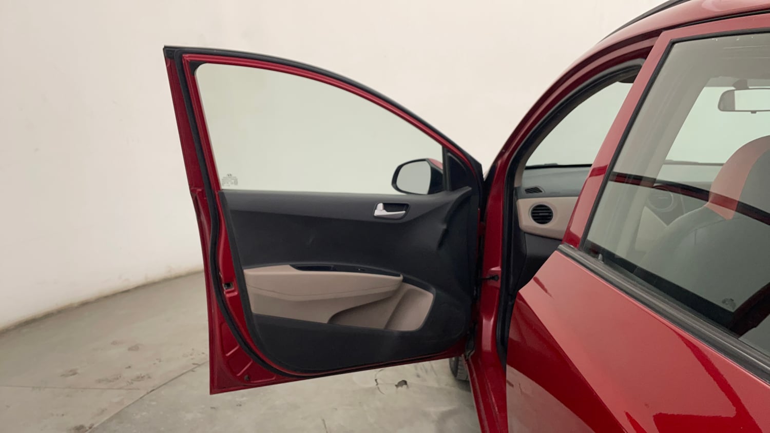 Used 2017 Hyundai Grand i10 Sportz (O) AT 1.2 Kappa VTVT Petrol Automatic interior LEFT FRONT DOOR OPEN VIEW