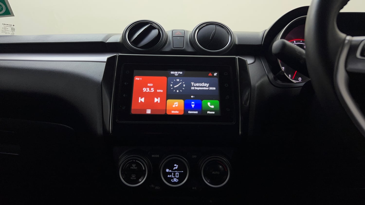 Used 2024 Maruti Suzuki Swift ZXi AMT Petrol Automatic interior MUSIC SYSTEM & AC CONTROL VIEW
