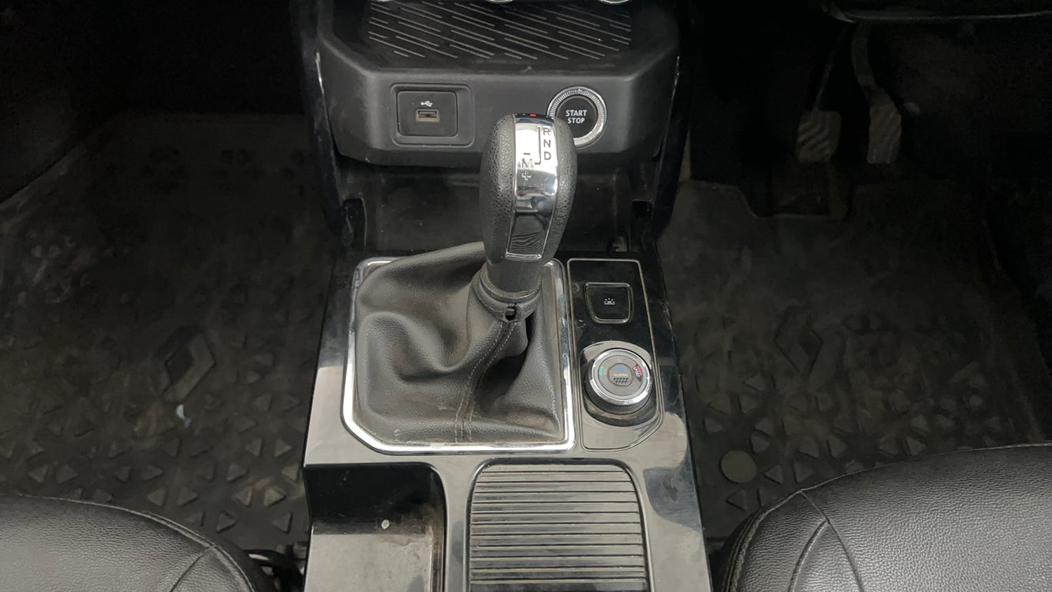Used 2021 Renault Kiger RXZ AMT Petrol Automatic interior GEAR  KNOB VIEW