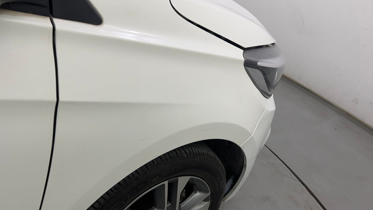 Used 2024 Tata Tigor XZ Plus Petrol Manual dents MINOR SCRATCH