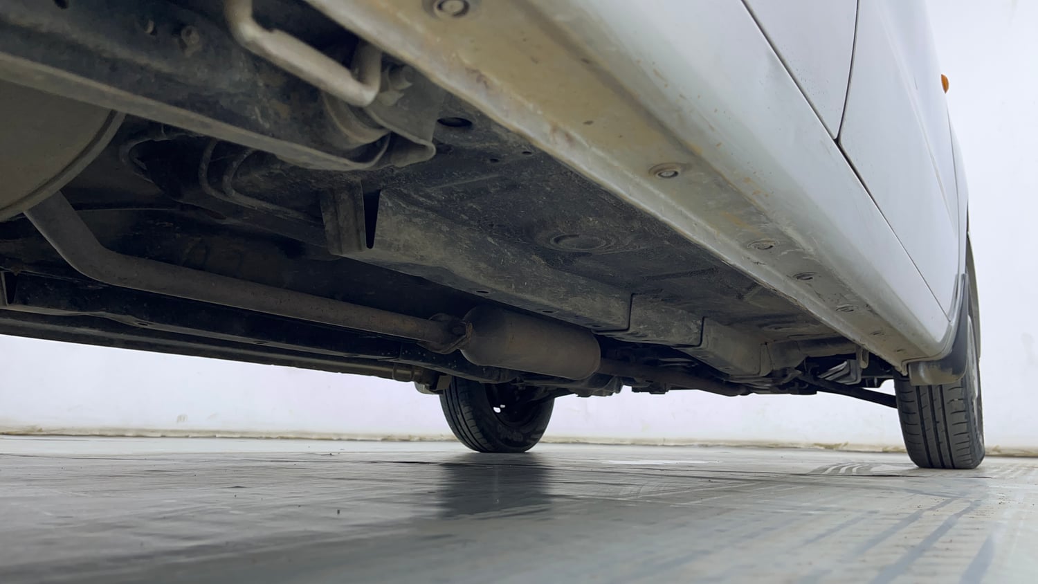 Used 2012 Maruti Suzuki Wagon R 1.0 LXi CNG Cng Manual extra REAR RIGHT UNDERBODY VIEW