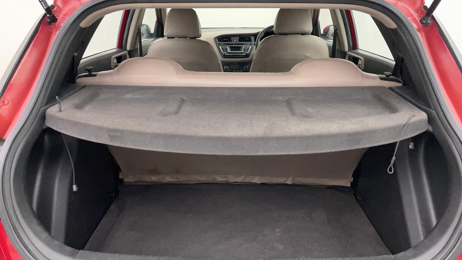 Used 2016 Hyundai Elite i20 Sportz 1.2 Petrol Manual interior DICKY INSIDE VIEW
