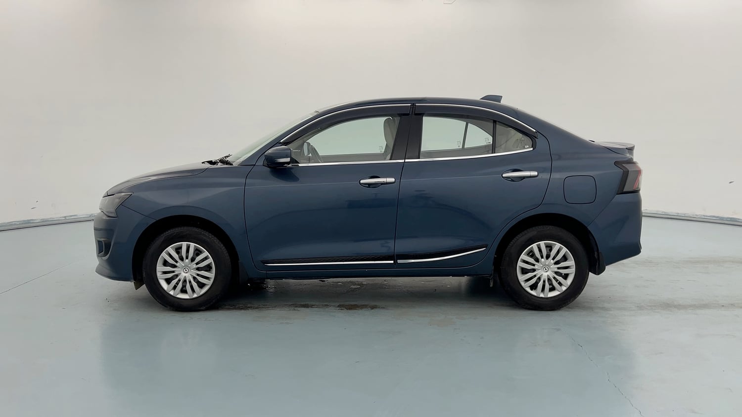 Used 2026 Maruti Suzuki Dzire VXi AMT Petrol Automatic exterior LEFT SIDE VIEW