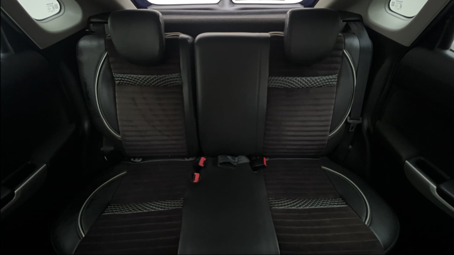 Used 2017 Maruti Suzuki Baleno Alpha 1.2 Petrol Manual interior REAR SEAT CONDITION VIEW