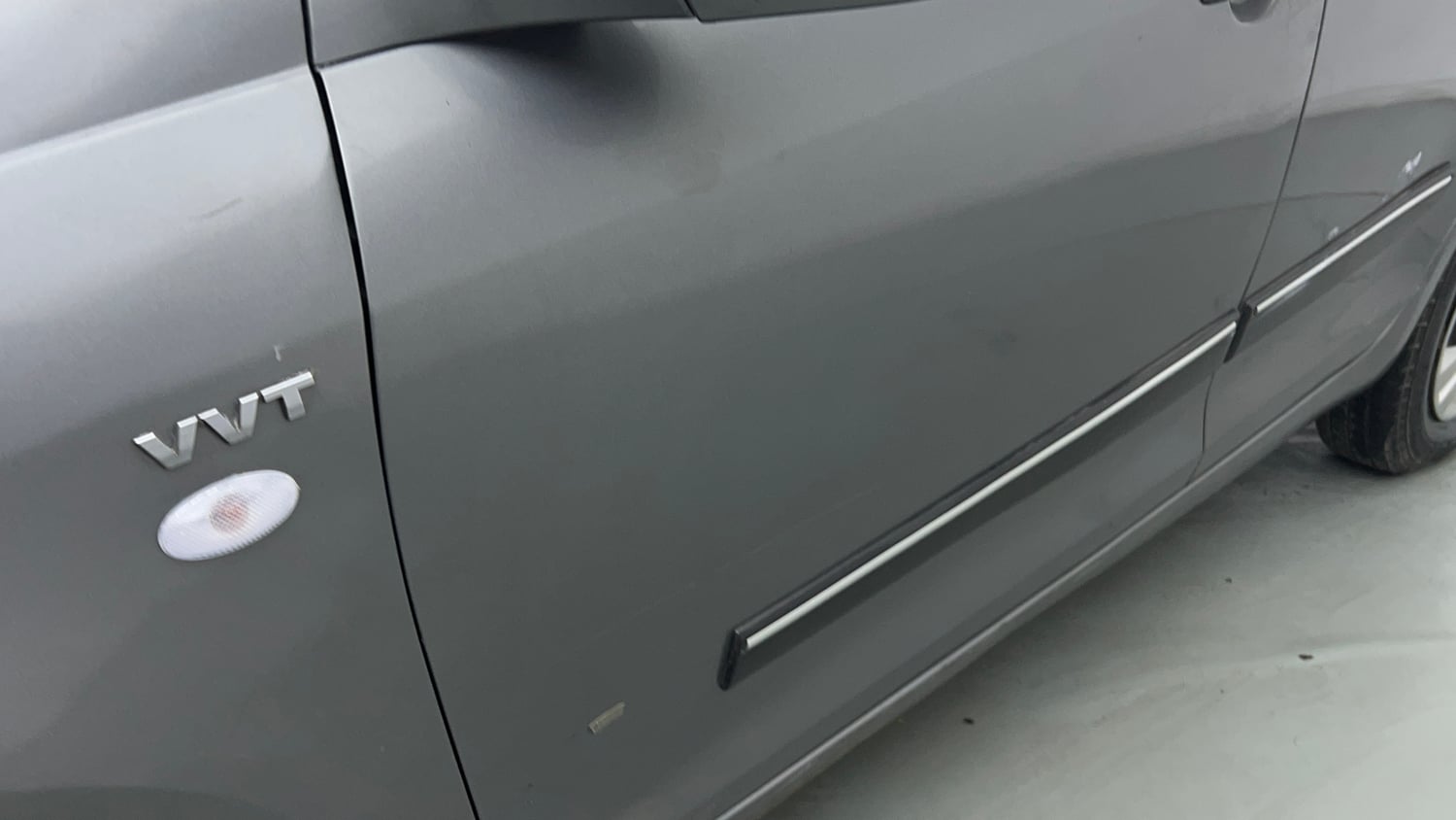 Used 2014 Maruti Suzuki Swift LXi Petrol Manual dents MINOR SCRATCH