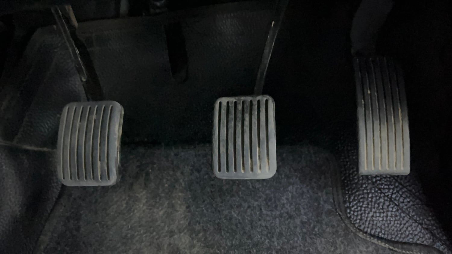 Used 2018 Hyundai Grand i10 Asta 1.2 Kappa VTVT Petrol Manual interior PEDALS VIEW