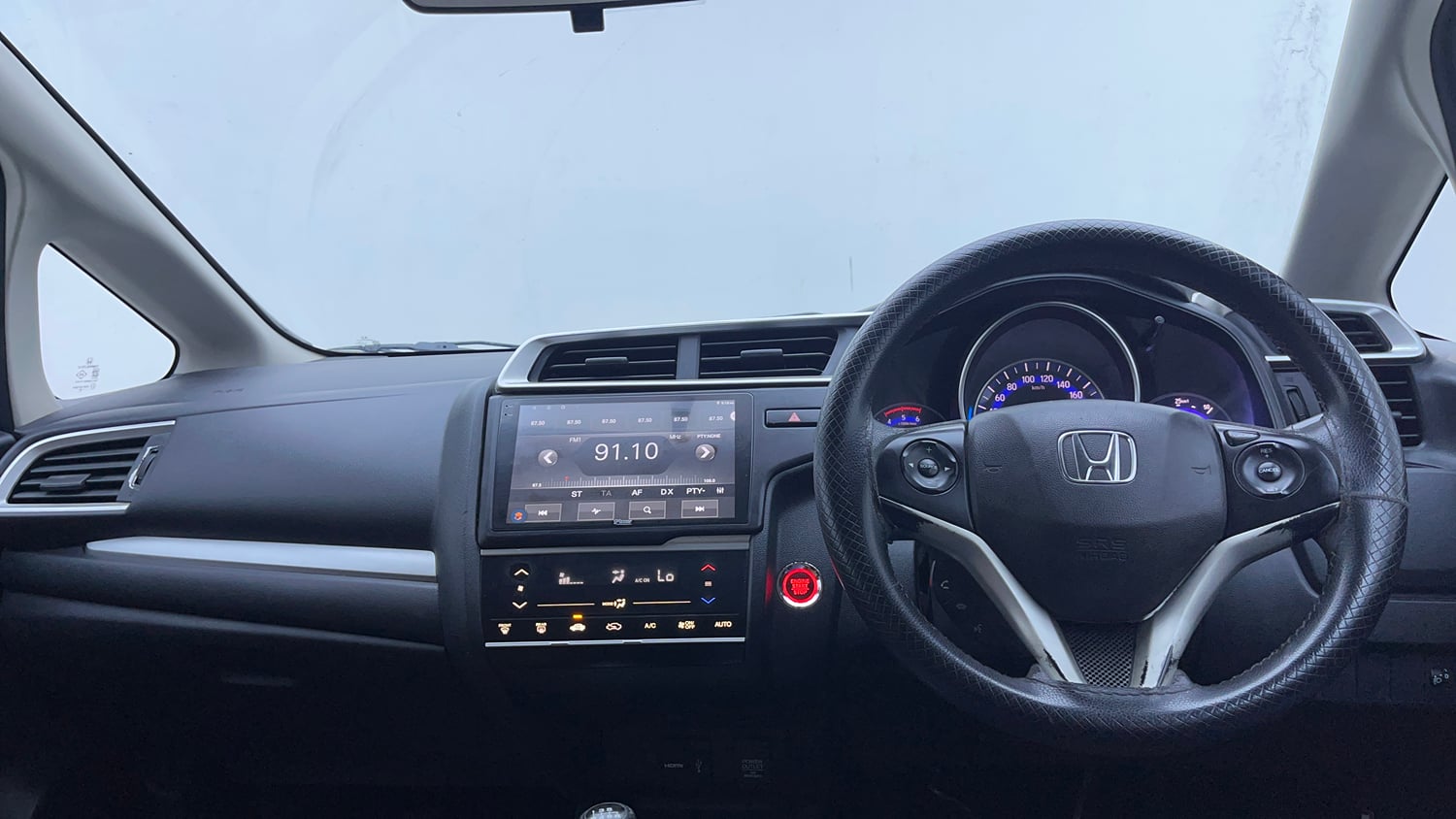Used 2018 Honda WR-V VX MT Diesel Diesel Manual interior DASHBOARD VIEW