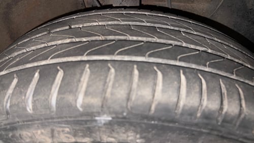 Used 2017 Hyundai Elite i20 Asta 1.2 Dual Tone Petrol Manual tyres RIGHT FRONT TYRE TREAD VIEW
