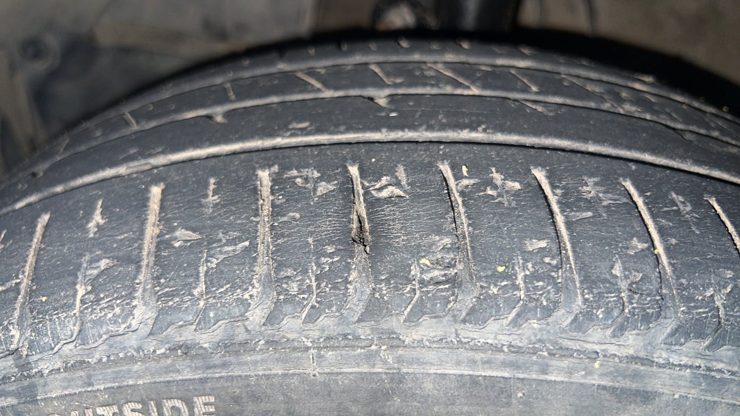 Used 2016 Honda City VX CVT Petrol Automatic tyres LEFT FRONT TYRE TREAD VIEW