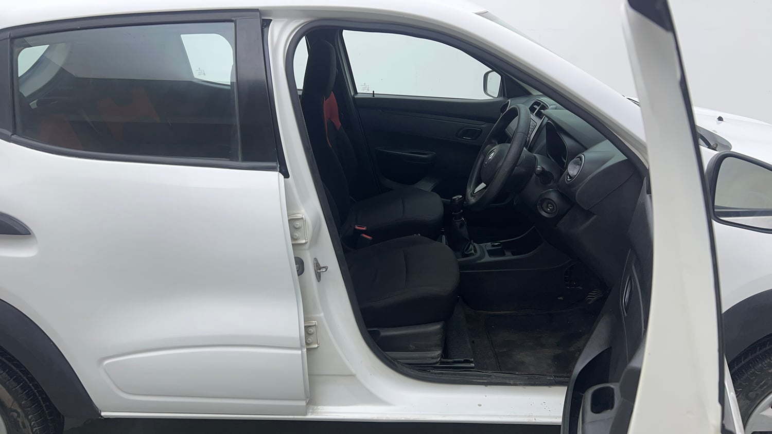 Used 2018 Renault Kwid RXL Petrol Manual interior RIGHT SIDE FRONT DOOR CABIN VIEW