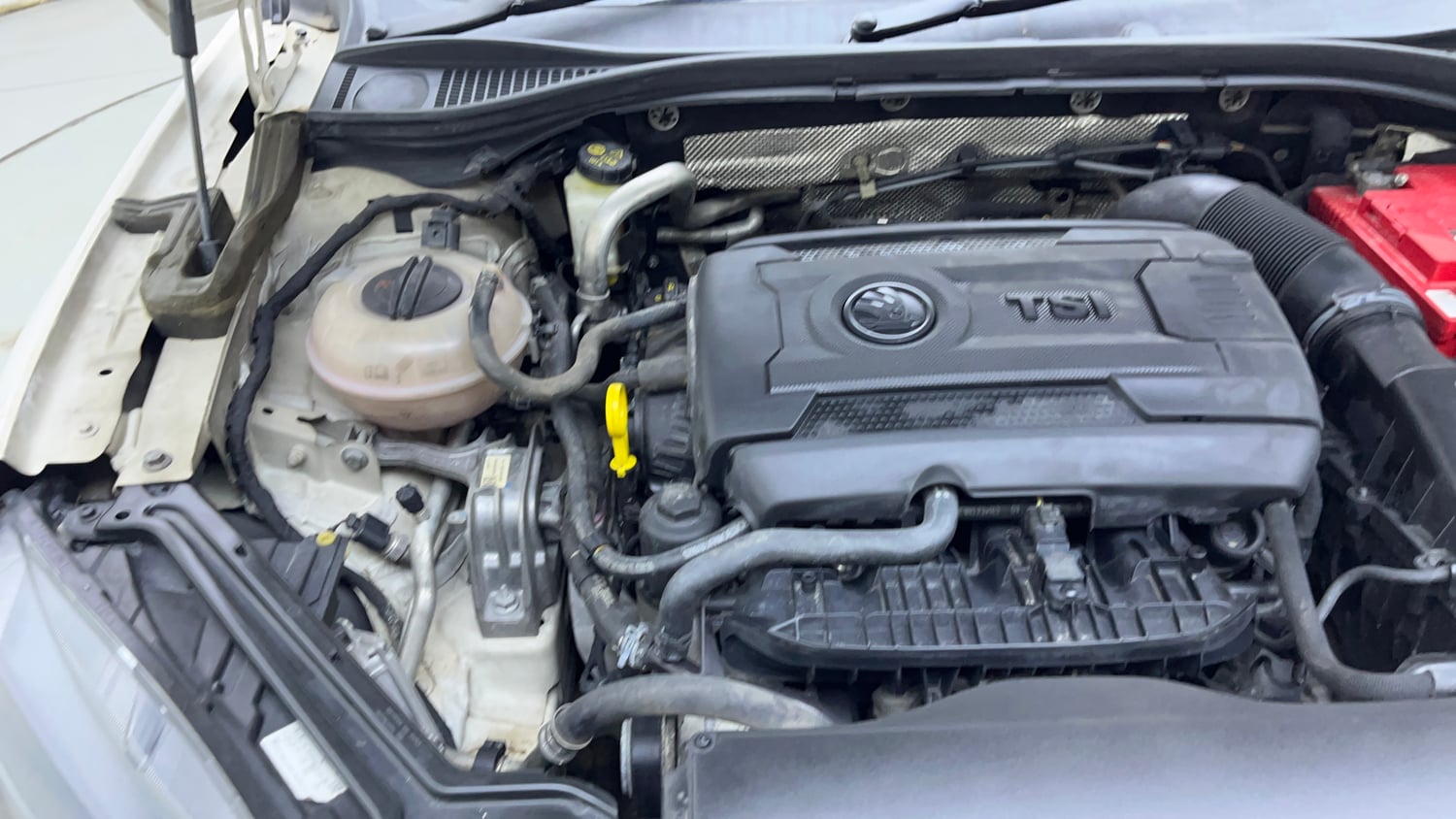 Used 2020 Skoda Superb L&K TSI AT Petrol Automatic engine ENGINE RIGHT SIDE VIEW