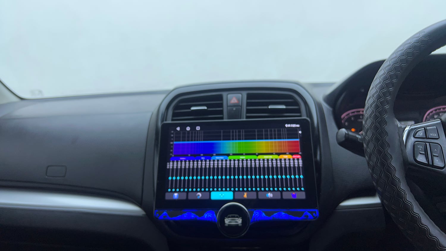 Used 2021 Maruti Suzuki Vitara Brezza ZXi AT SHVS Petrol Automatic top_features Integrated (in-dash) music system