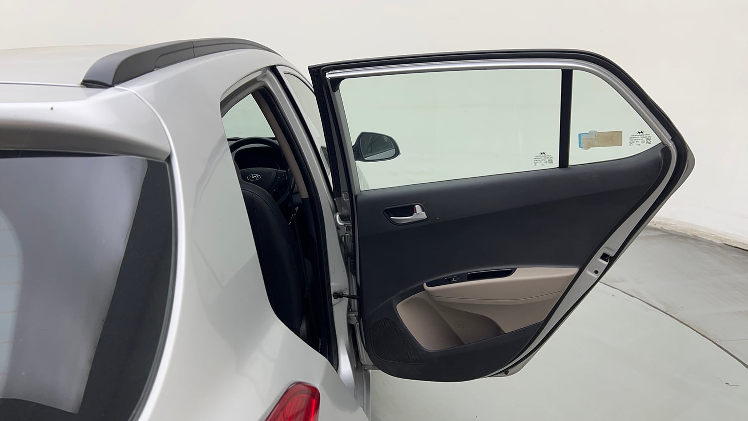 Used 2018 Hyundai Grand i10 Sportz (O) 1.2 Kappa VTVT Petrol Manual interior RIGHT REAR DOOR OPEN VIEW