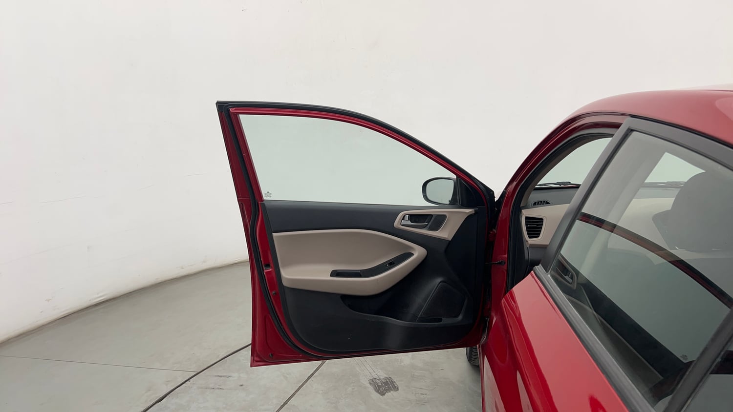 Used 2015 Hyundai Elite i20 Asta 1.2 Petrol Manual interior LEFT FRONT DOOR OPEN VIEW