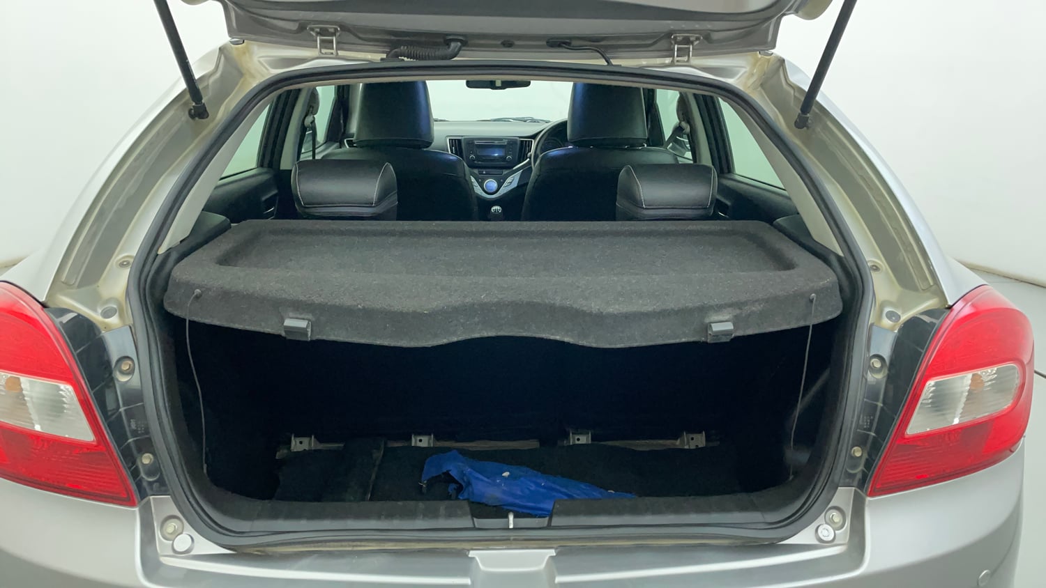 Used 2018 Maruti Suzuki Baleno Zeta 1.2 Petrol Manual interior DICKY INSIDE VIEW